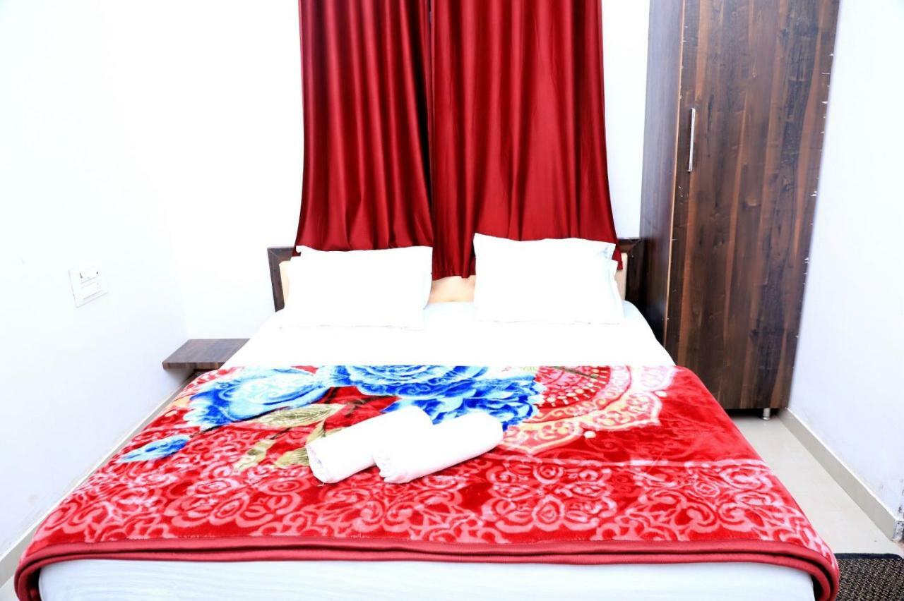 Hotel Heaven Hill Пушкар Екстериор снимка